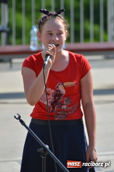 Zdjęcie w galerii na portalu naszraciborz.pl: Polska Majówka na raciborskich bulwarach  wiadomości z regionu