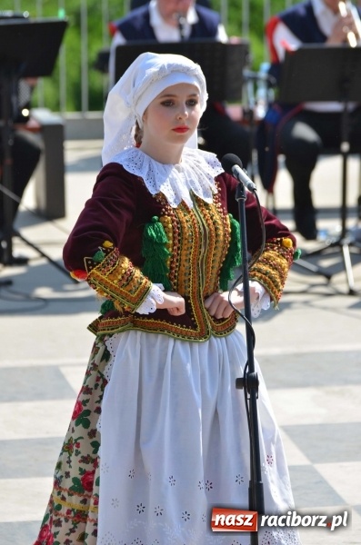 Zdjęcie w galerii na portalu naszraciborz.pl: Polska Majówka na raciborskich bulwarach  wiadomości z regionu