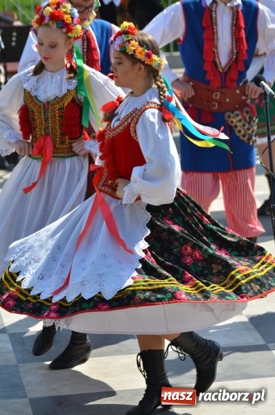 Zdjęcie w galerii na portalu naszraciborz.pl: Polska Majówka na raciborskich bulwarach  wiadomości z regionu