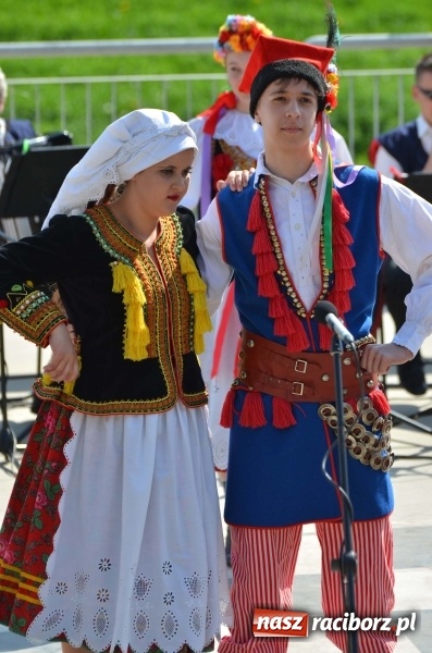 Zdjęcie w galerii na portalu naszraciborz.pl: Polska Majówka na raciborskich bulwarach  wiadomości z regionu