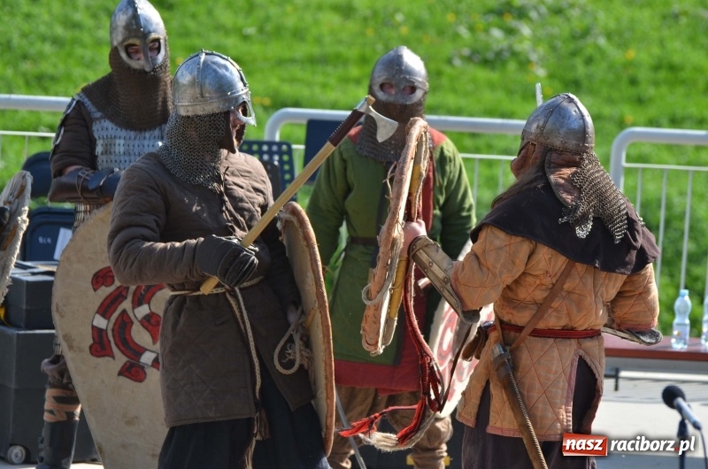 Zdjęcie w galerii na portalu naszraciborz.pl: Polska Majówka na raciborskich bulwarach  wiadomości z regionu