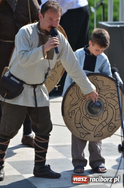 Zdjęcie w galerii na portalu naszraciborz.pl: Polska Majówka na raciborskich bulwarach  wiadomości z regionu