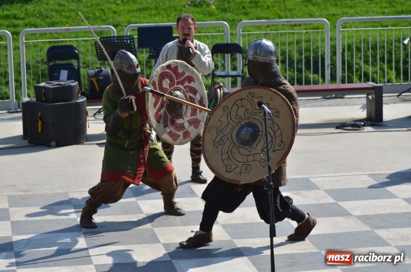 Zdjęcie w galerii na portalu naszraciborz.pl: Polska Majówka na raciborskich bulwarach  wiadomości z regionu
