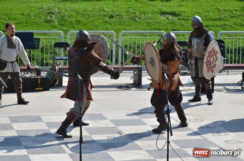 Zdjęcie w galerii na portalu naszraciborz.pl: Polska Majówka na raciborskich bulwarach  wiadomości z regionu