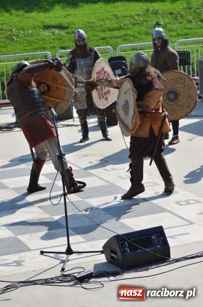 Zdjęcie w galerii na portalu naszraciborz.pl: Polska Majówka na raciborskich bulwarach  wiadomości z regionu