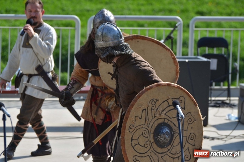Zdjęcie w galerii na portalu naszraciborz.pl: Polska Majówka na raciborskich bulwarach  wiadomości z regionu