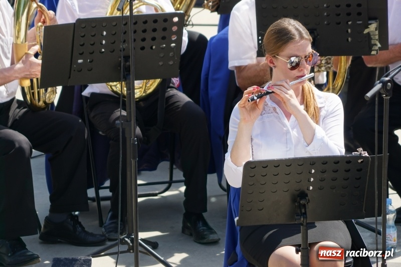 Zdjęcie w galerii na portalu naszraciborz.pl: Polska Majówka na raciborskich bulwarach  wiadomości z regionu