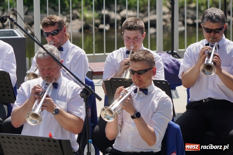 Zdjęcie w galerii na portalu naszraciborz.pl: Polska Majówka na raciborskich bulwarach  wiadomości z regionu