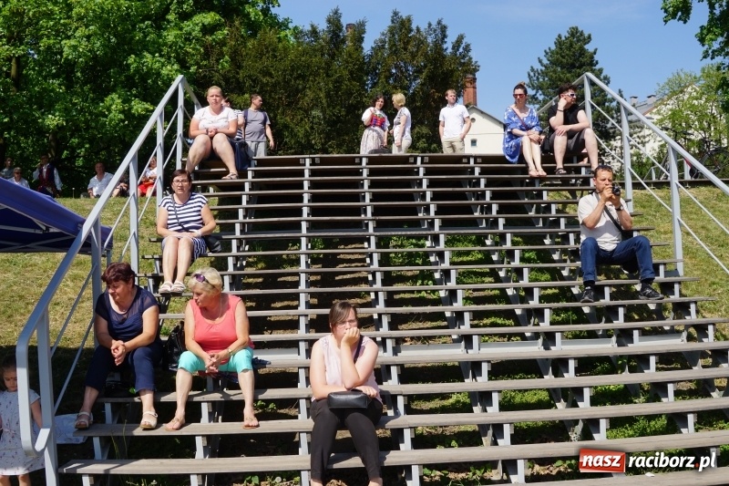 Zdjęcie w galerii na portalu naszraciborz.pl: Polska Majówka na raciborskich bulwarach  wiadomości z regionu