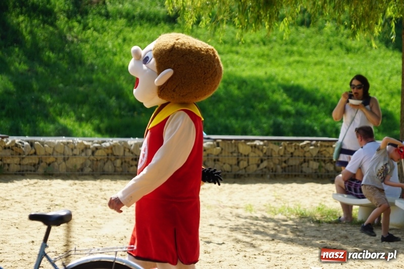 Zdjęcie w galerii na portalu naszraciborz.pl: Polska Majówka na raciborskich bulwarach  wiadomości z regionu