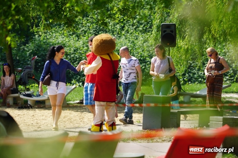 Zdjęcie w galerii na portalu naszraciborz.pl: Polska Majówka na raciborskich bulwarach  wiadomości z regionu