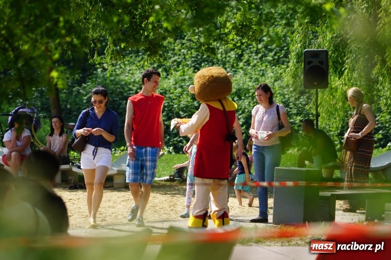 Zdjęcie w galerii na portalu naszraciborz.pl: Polska Majówka na raciborskich bulwarach  wiadomości z regionu