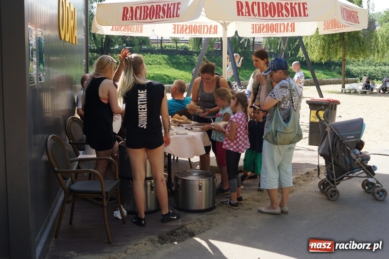 Zdjęcie w galerii na portalu naszraciborz.pl: Polska Majówka na raciborskich bulwarach  wiadomości z regionu