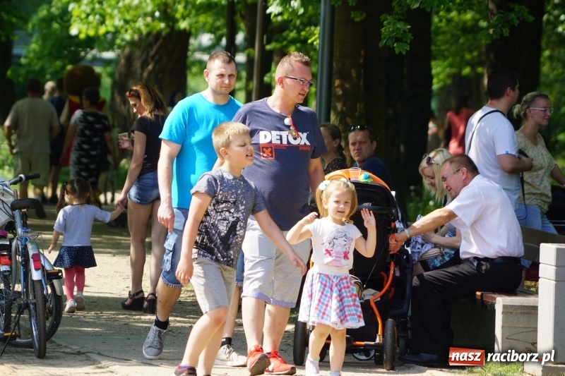 Zdjęcie w galerii na portalu naszraciborz.pl: Polska Majówka na raciborskich bulwarach  wiadomości z regionu