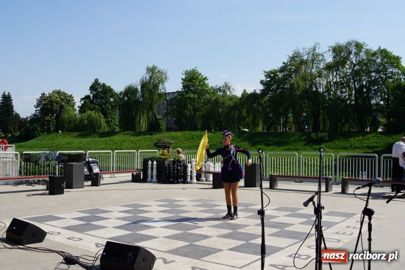 Zdjęcie w galerii na portalu naszraciborz.pl: Polska Majówka na raciborskich bulwarach  wiadomości z regionu