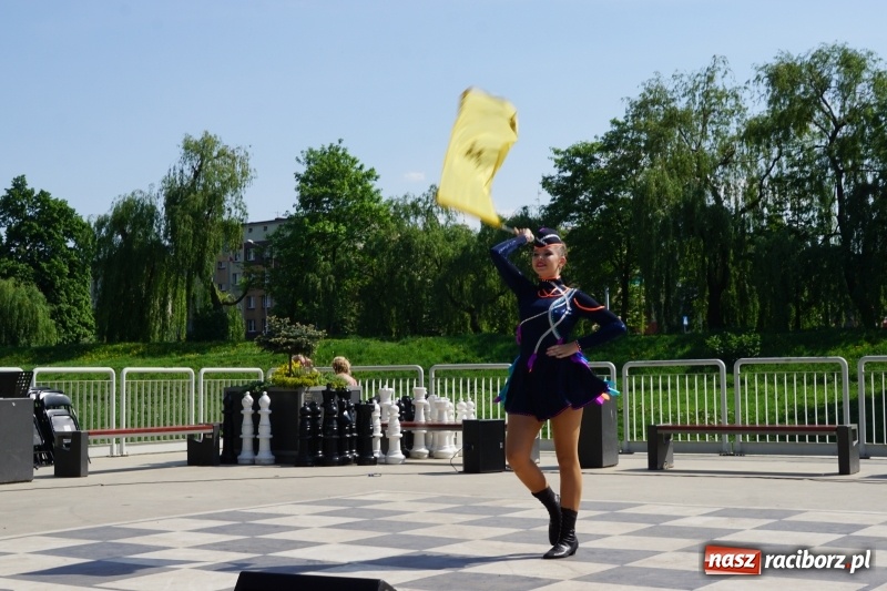 Zdjęcie w galerii na portalu naszraciborz.pl: Polska Majówka na raciborskich bulwarach  wiadomości z regionu