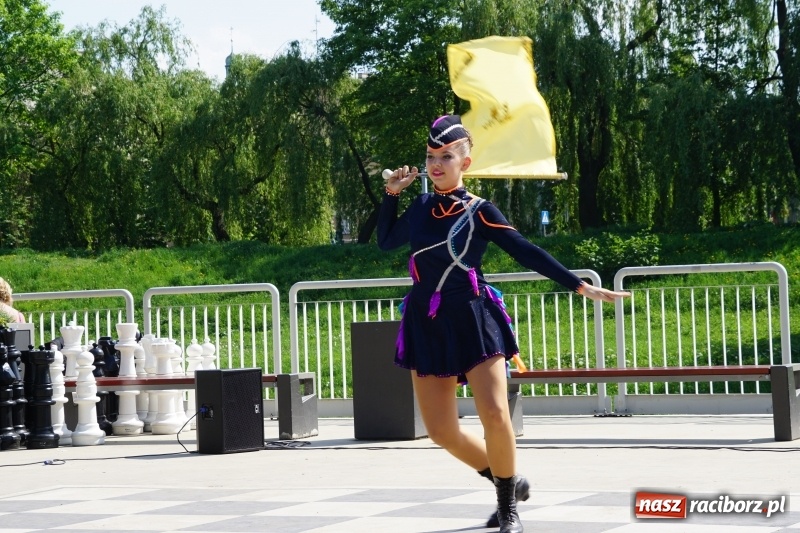 Zdjęcie w galerii na portalu naszraciborz.pl: Polska Majówka na raciborskich bulwarach  wiadomości z regionu