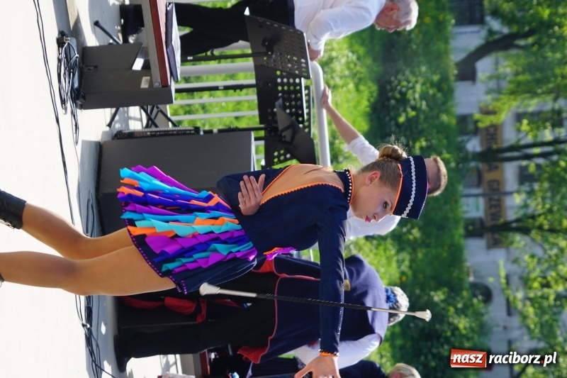 Zdjęcie w galerii na portalu naszraciborz.pl: Polska Majówka na raciborskich bulwarach  wiadomości z regionu