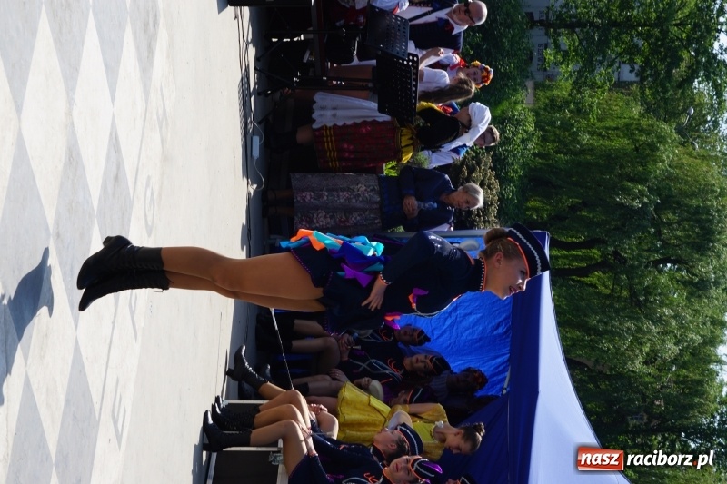 Zdjęcie w galerii na portalu naszraciborz.pl: Polska Majówka na raciborskich bulwarach  wiadomości z regionu