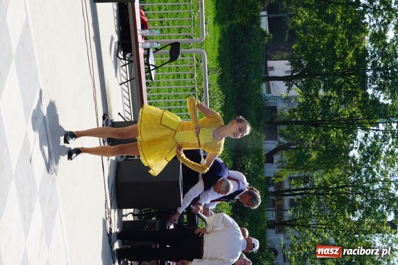 Zdjęcie w galerii na portalu naszraciborz.pl: Polska Majówka na raciborskich bulwarach  wiadomości z regionu