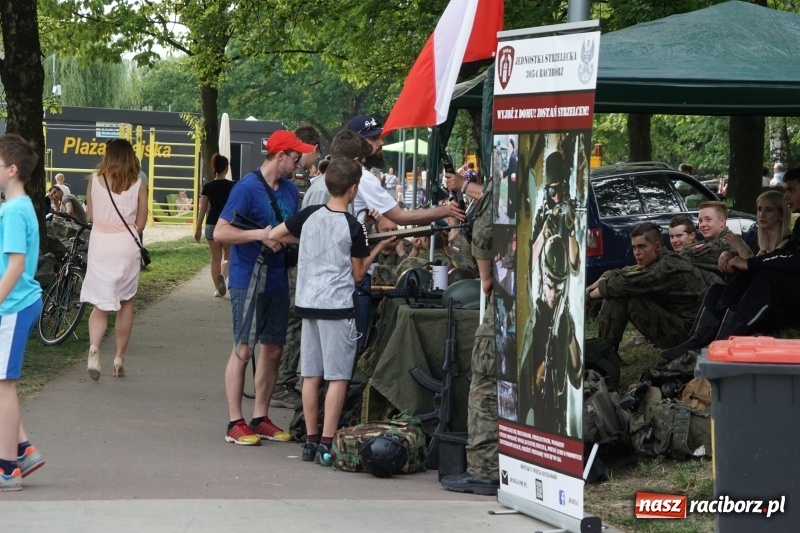 Zdjęcie w galerii na portalu naszraciborz.pl: Polska Majówka na raciborskich bulwarach  wiadomości z regionu