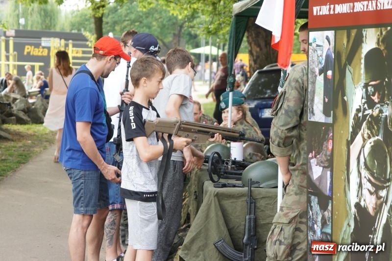 Zdjęcie w galerii na portalu naszraciborz.pl: Polska Majówka na raciborskich bulwarach  wiadomości z regionu