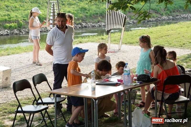 Zdjęcie w galerii na portalu naszraciborz.pl: Polska Majówka na raciborskich bulwarach  wiadomości z regionu