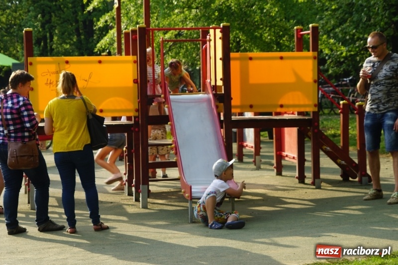 Zdjęcie w galerii na portalu naszraciborz.pl: Polska Majówka na raciborskich bulwarach  wiadomości z regionu