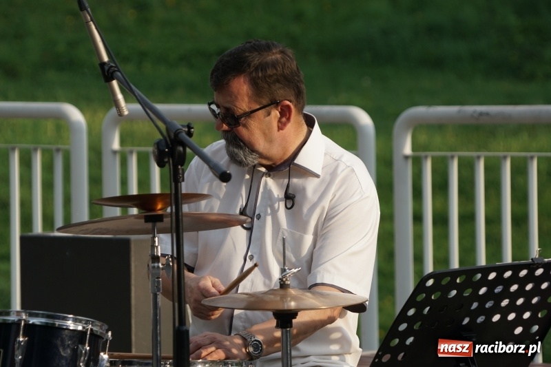 Zdjęcie w galerii na portalu naszraciborz.pl: Polska Majówka na raciborskich bulwarach  wiadomości z regionu