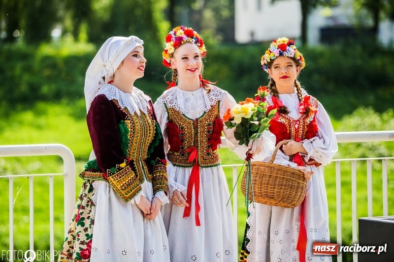 Zdjęcie w galerii na portalu naszraciborz.pl: Polska Majówka na raciborskich bulwarach  wiadomości z regionu