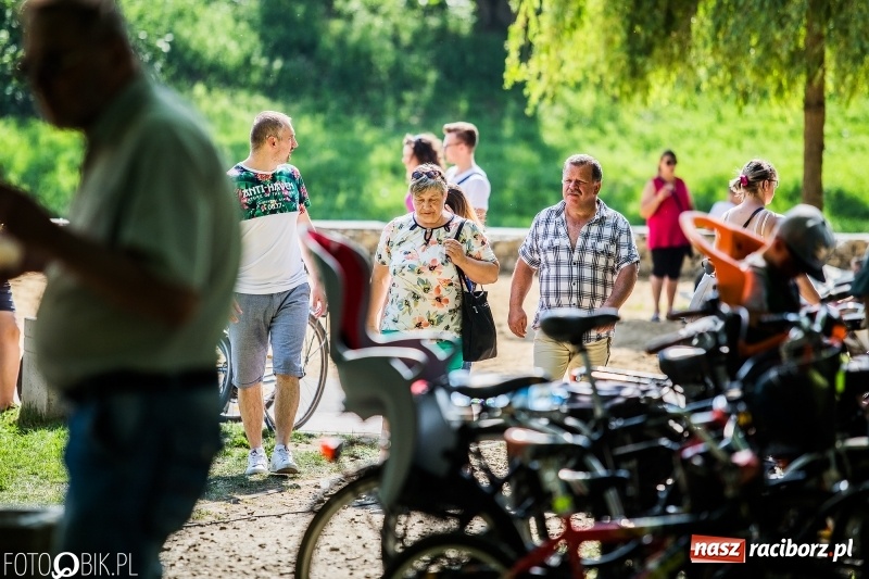 Zdjęcie w galerii na portalu naszraciborz.pl: Polska Majówka na raciborskich bulwarach  wiadomości z regionu