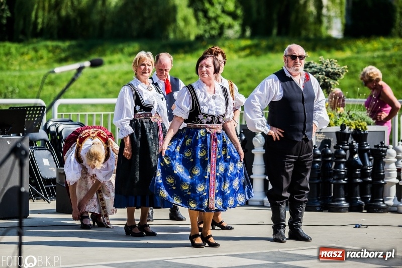 Zdjęcie w galerii na portalu naszraciborz.pl: Polska Majówka na raciborskich bulwarach  wiadomości z regionu