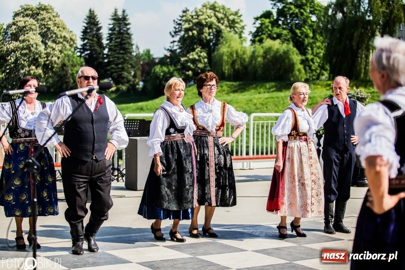 Zdjęcie w galerii na portalu naszraciborz.pl: Polska Majówka na raciborskich bulwarach  wiadomości z regionu