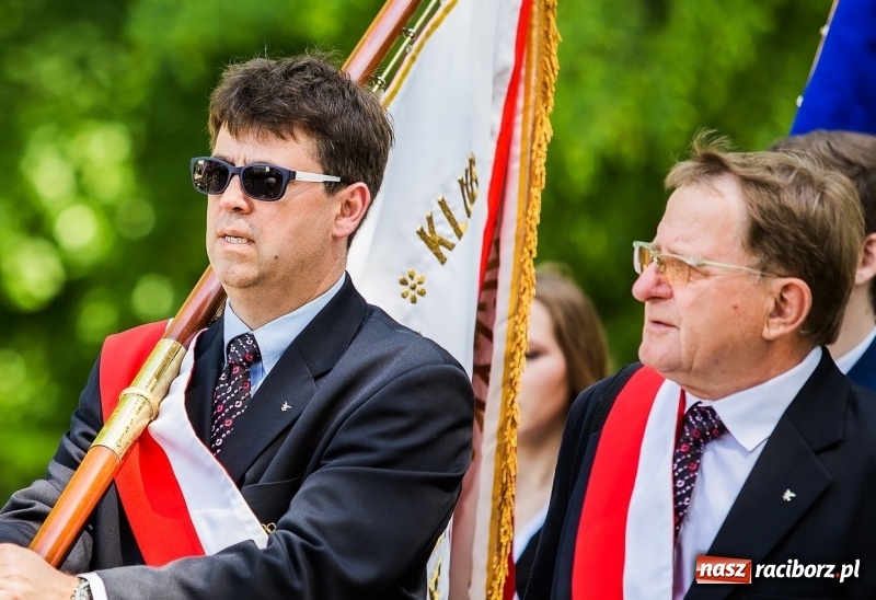 Zdjęcie w galerii na portalu naszraciborz.pl: Summer 2018. Jakie okularki przeciwsłoneczne proponują na lato raciborzanie i nasi goście wiadomości z regionu