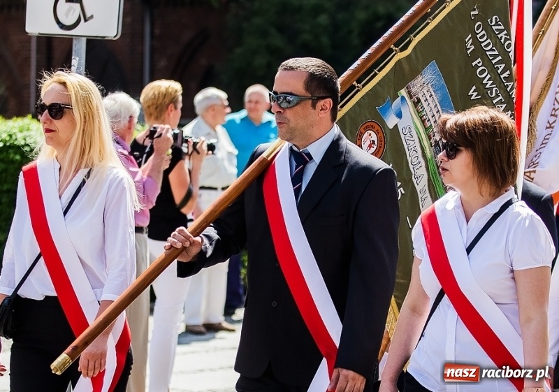 Zdjęcie w galerii na portalu naszraciborz.pl: Summer 2018. Jakie okularki przeciwsłoneczne proponują na lato raciborzanie i nasi goście wiadomości z regionu