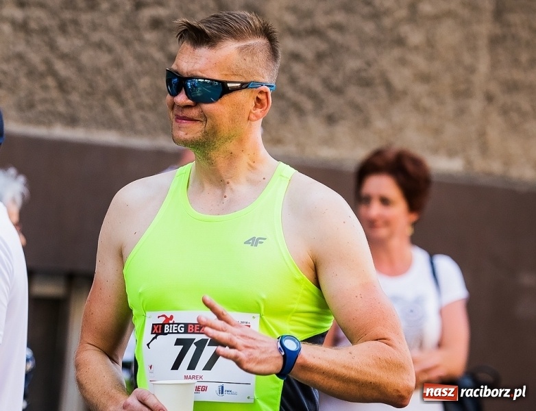 Zdjęcie w galerii na portalu naszraciborz.pl: Summer 2018. Jakie okularki przeciwsłoneczne proponują na lato raciborzanie i nasi goście wiadomości z regionu