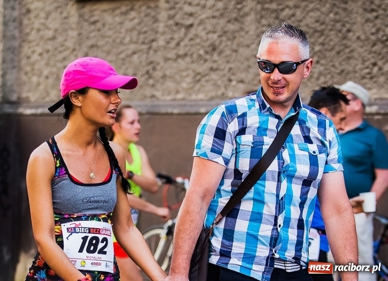 Zdjęcie w galerii na portalu naszraciborz.pl: Summer 2018. Jakie okularki przeciwsłoneczne proponują na lato raciborzanie i nasi goście wiadomości z regionu