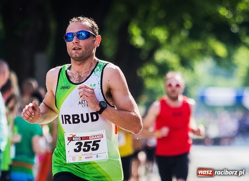 Zdjęcie w galerii na portalu naszraciborz.pl: Summer 2018. Jakie okularki przeciwsłoneczne proponują na lato raciborzanie i nasi goście wiadomości z regionu