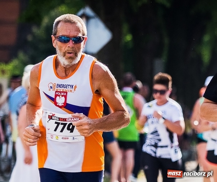 Zdjęcie w galerii na portalu naszraciborz.pl: Summer 2018. Jakie okularki przeciwsłoneczne proponują na lato raciborzanie i nasi goście wiadomości z regionu