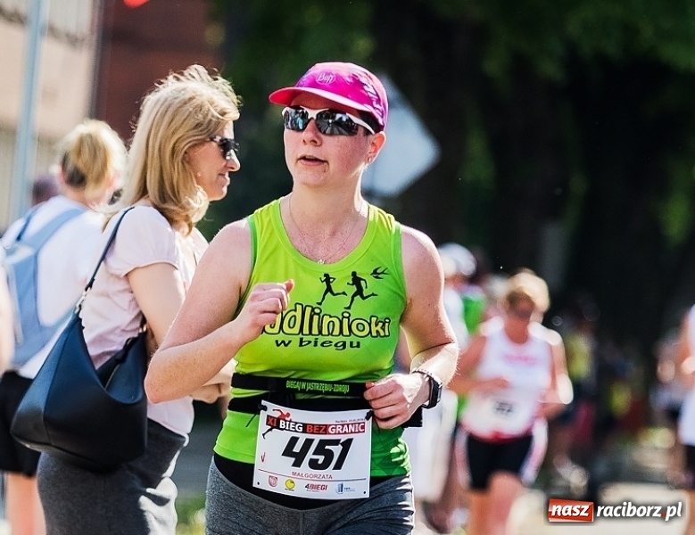 Zdjęcie w galerii na portalu naszraciborz.pl: Summer 2018. Jakie okularki przeciwsłoneczne proponują na lato raciborzanie i nasi goście wiadomości z regionu