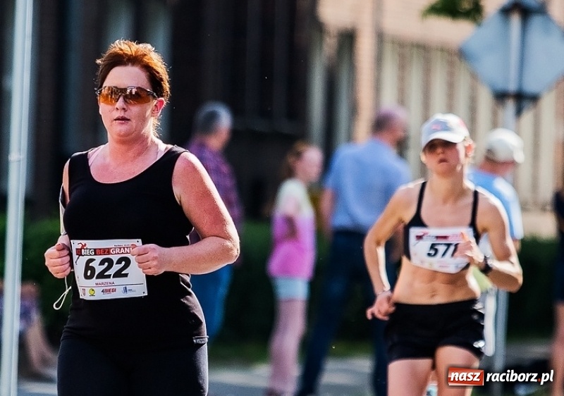 Zdjęcie w galerii na portalu naszraciborz.pl: Summer 2018. Jakie okularki przeciwsłoneczne proponują na lato raciborzanie i nasi goście wiadomości z regionu