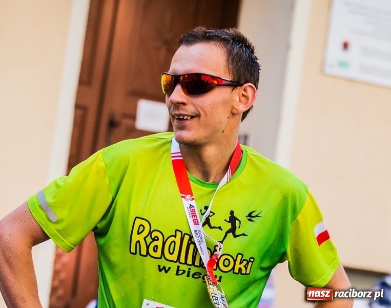 Zdjęcie w galerii na portalu naszraciborz.pl: Summer 2018. Jakie okularki przeciwsłoneczne proponują na lato raciborzanie i nasi goście wiadomości z regionu