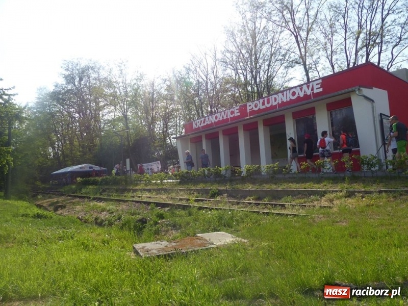 Zdjęcie w galerii na portalu naszraciborz.pl: W Krzanowicach przeszli 8 kilometrów z kijkami wiadomości z regionu