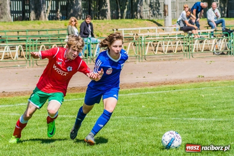Zdjęcie w galerii na portalu naszraciborz.pl: Skromne zwycięstwo Unii Racibórz w starciu z Bełkiem wiadomości z regionu