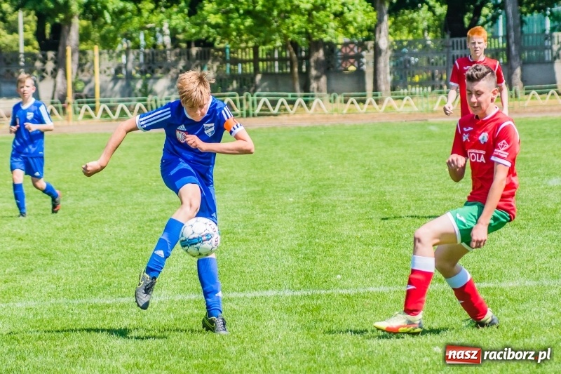 Zdjęcie w galerii na portalu naszraciborz.pl: Skromne zwycięstwo Unii Racibórz w starciu z Bełkiem wiadomości z regionu
