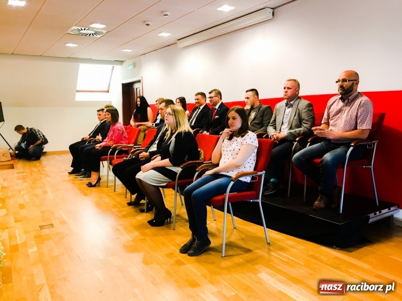 Zdjęcie w galerii na portalu naszraciborz.pl: Wicepremier Beata Szydło zapełniła raciborski zamek. Na sali zabrakło wolnych miejsc wiadomości z regionu