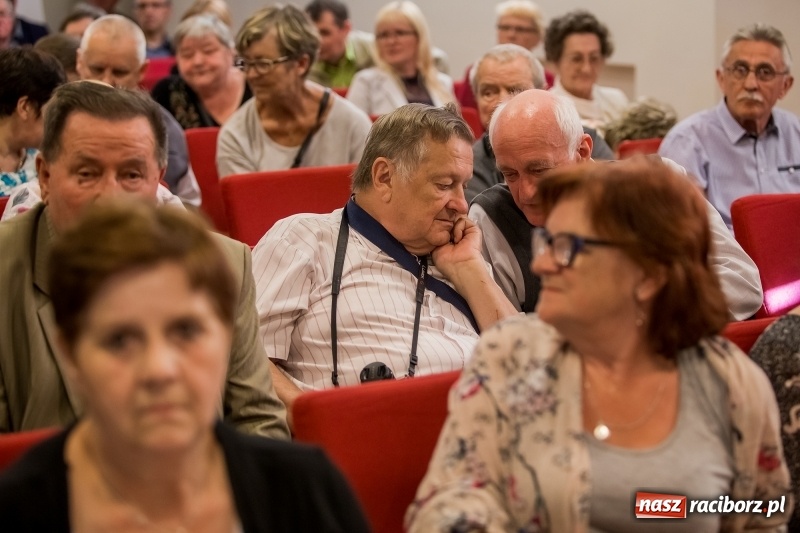 Zdjęcie w galerii na portalu naszraciborz.pl: Polska jest jedna, Polska jest nasza! Wicepremier Beata Szydło zebrała gromkie brawa na Zamku Piastowskim w Raciborzu wiadomości z regionu