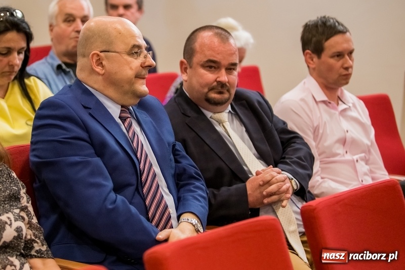 Zdjęcie w galerii na portalu naszraciborz.pl: Polska jest jedna, Polska jest nasza! Wicepremier Beata Szydło zebrała gromkie brawa na Zamku Piastowskim w Raciborzu wiadomości z regionu