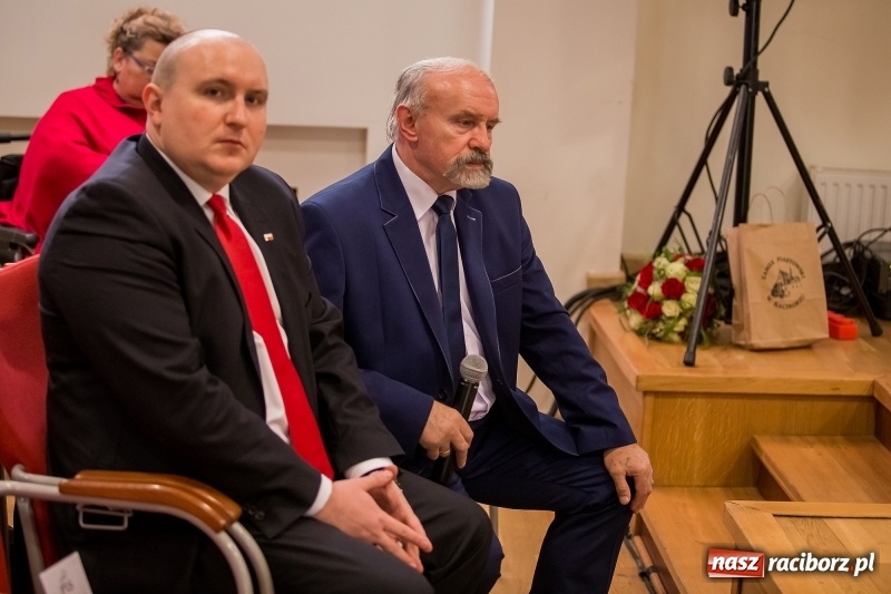 Zdjęcie w galerii na portalu naszraciborz.pl: Polska jest jedna, Polska jest nasza! Wicepremier Beata Szydło zebrała gromkie brawa na Zamku Piastowskim w Raciborzu wiadomości z regionu