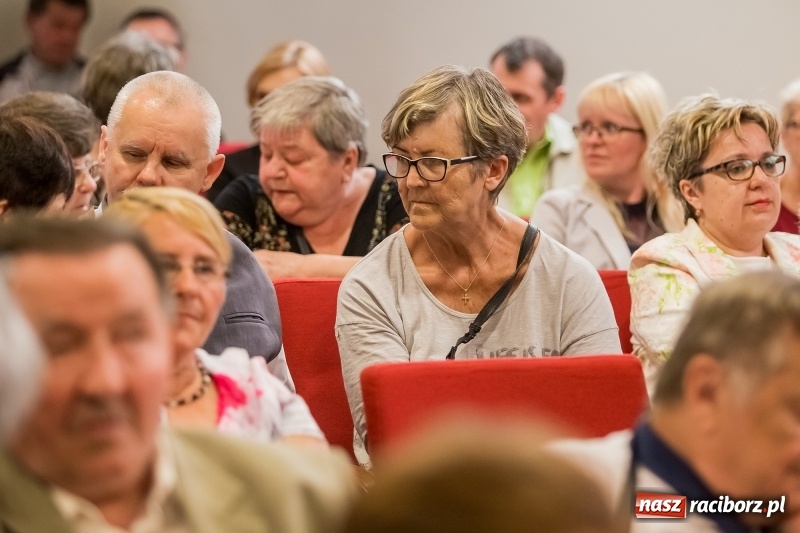 Zdjęcie w galerii na portalu naszraciborz.pl: Polska jest jedna, Polska jest nasza! Wicepremier Beata Szydło zebrała gromkie brawa na Zamku Piastowskim w Raciborzu wiadomości z regionu